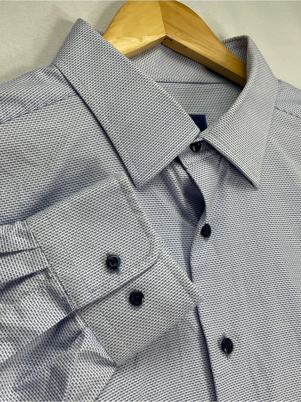 David Donahue Dress Shirt Men’s 18 34/35 Blue White Micro Pattern Long Sleeve